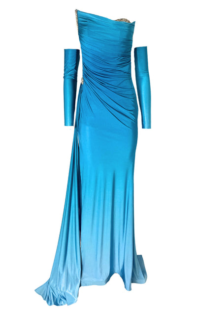 Robe bleue ombrée ornée de strass