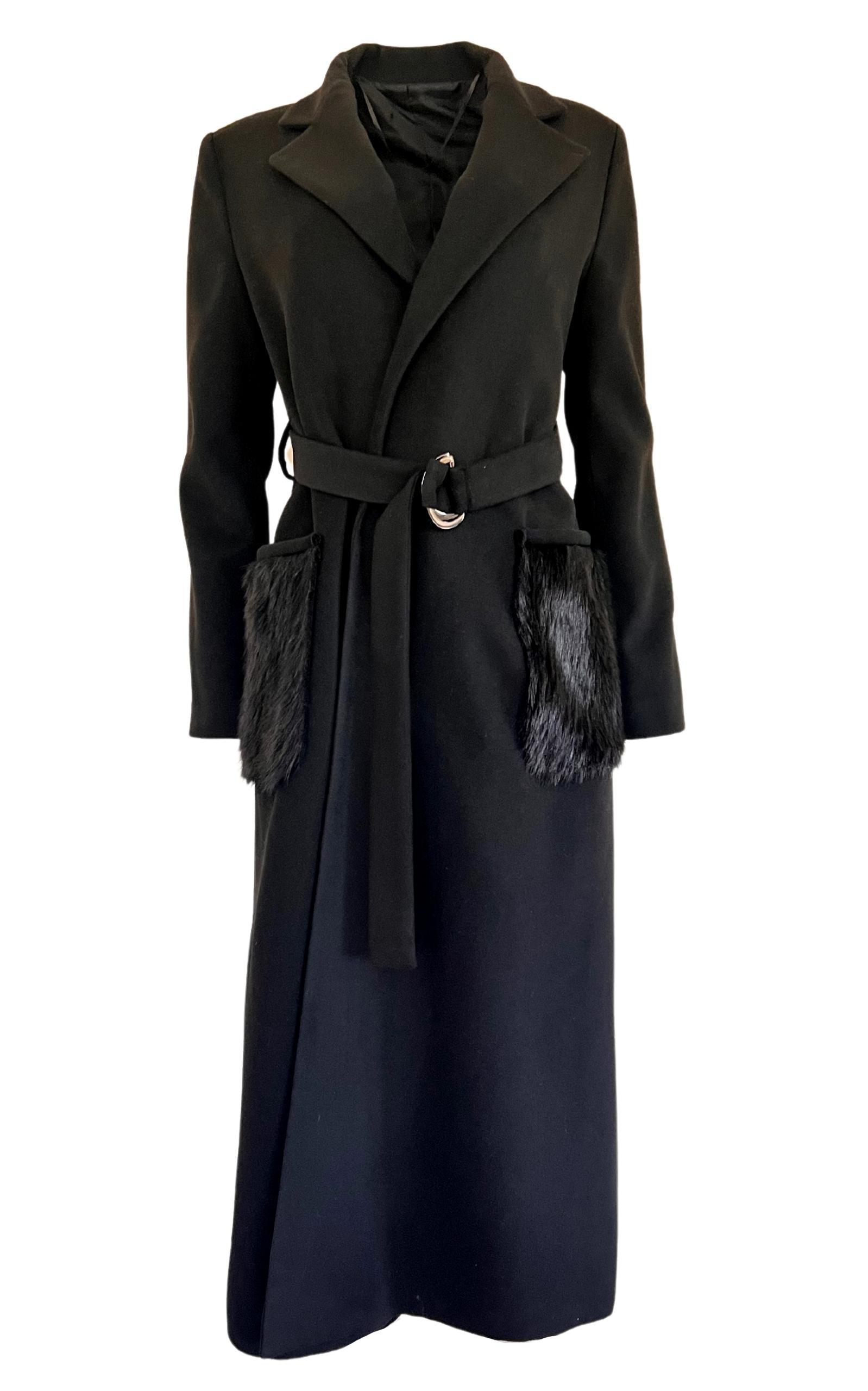 Black Classic Coat with Faux Fur Pockets Cult Moda